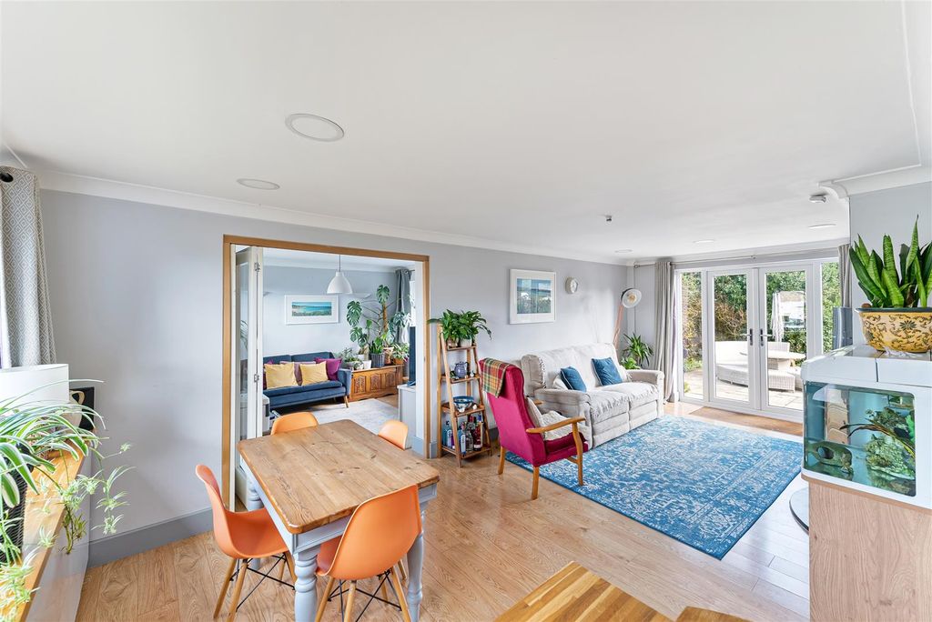 Property photo 2 of 24 6.Jpg