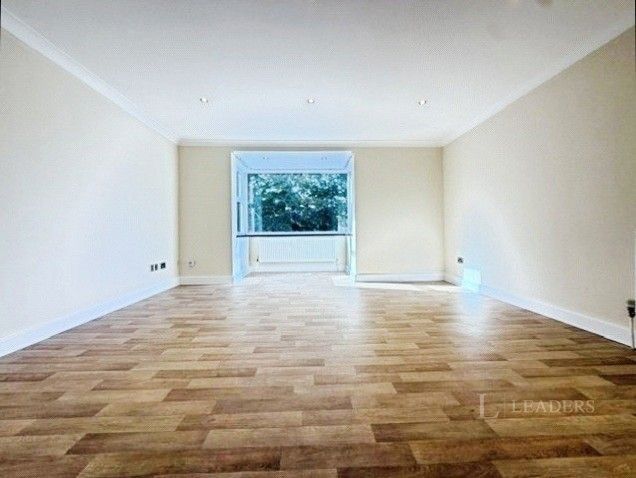 Property photo 3 of 14 Pbox-Img.Jpg