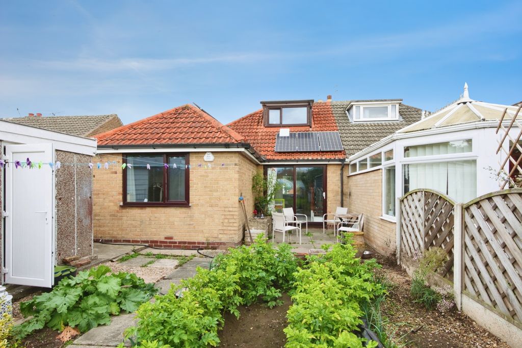 Property photo 2 of 18 Pnmb1131