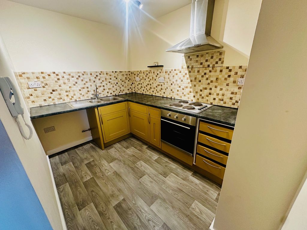 Property photo 2 of 4