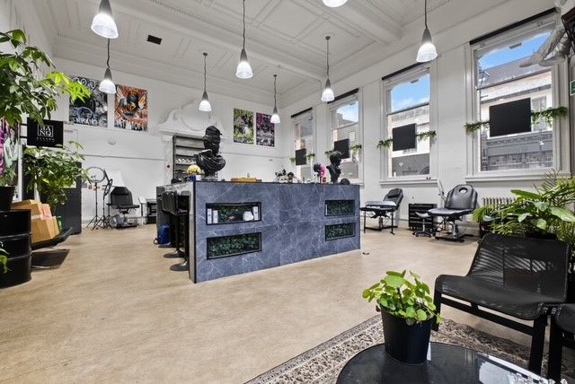 Property photo 3 of 12