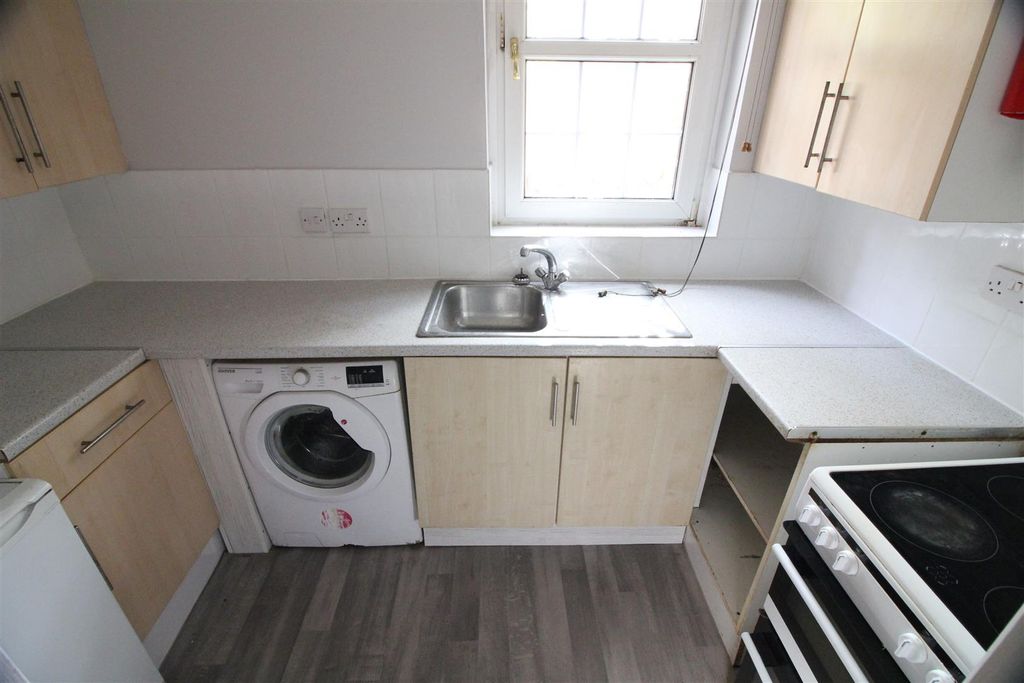 Property photo 2 of 7 3C333403-8Aaf-4Dac-86Cb-Be8C0525A066.Jpeg