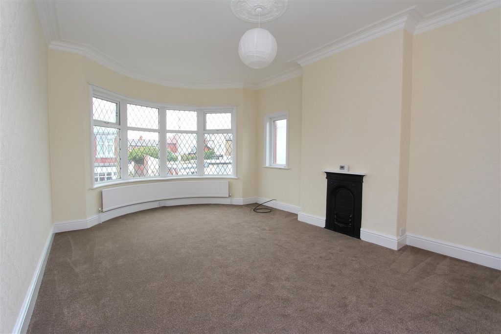 Property photo 3 of 13 Jp9Aakrepkhmxxctih3Jb892-Su.Jpg