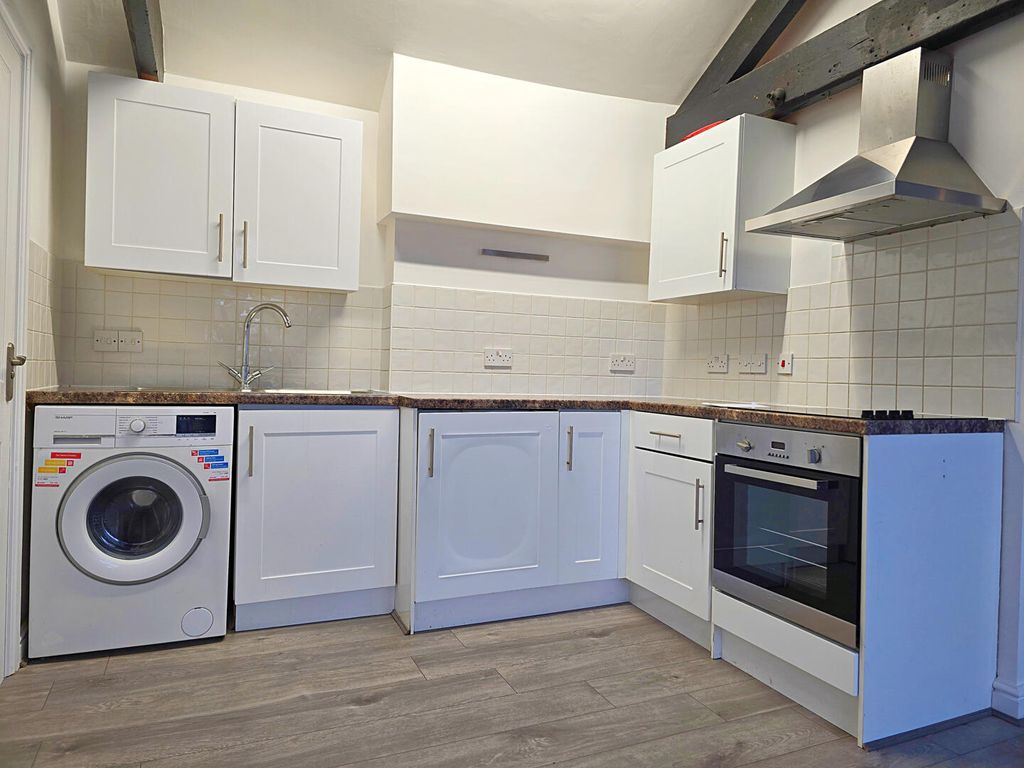 Property photo 1 of 5 Kitchen