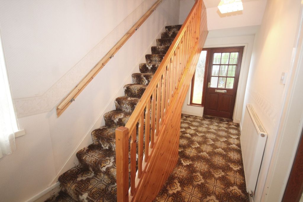 Property photo 2 of 21