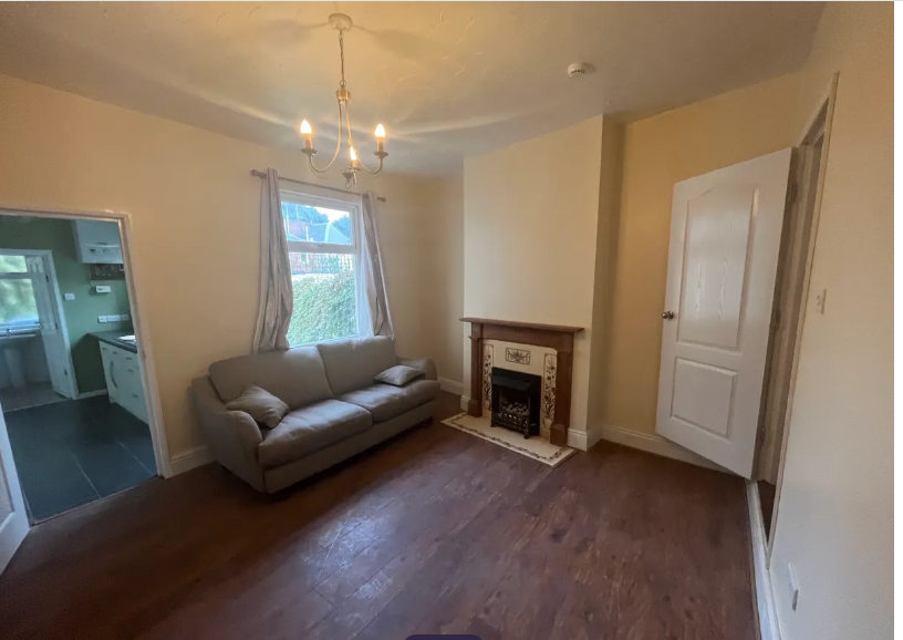 Property photo 2 of 8