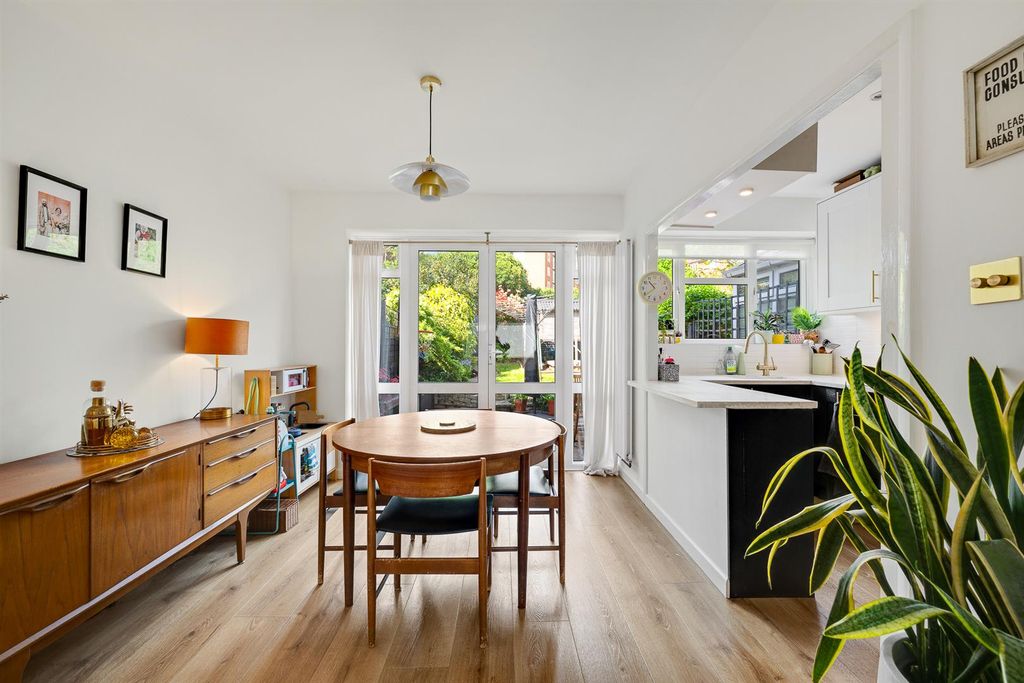 Property photo 3 of 15 Dining Room