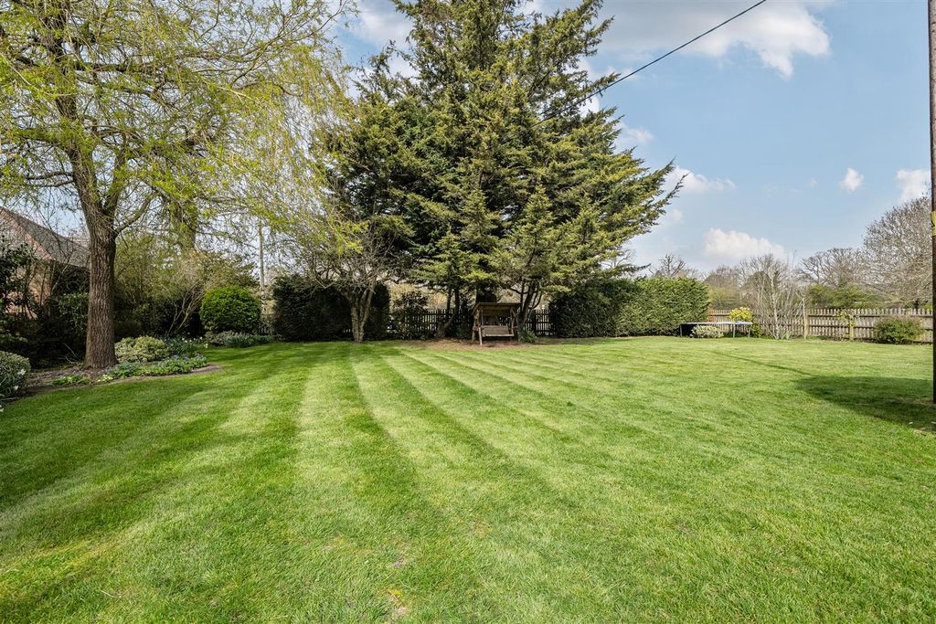 Property photo 2 of 43 1421244-39-69Bd4212d70A3.Jpg