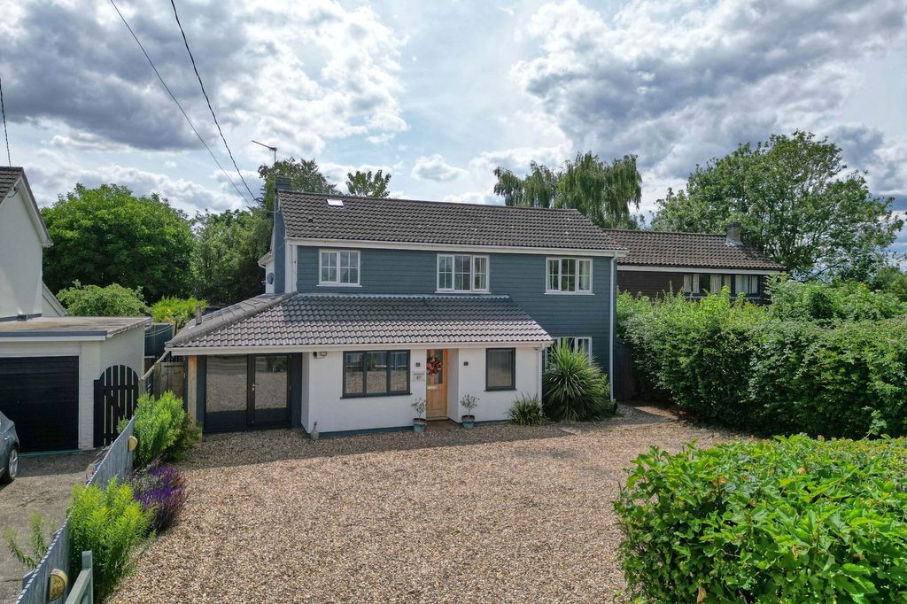 Property photo 2 of 46