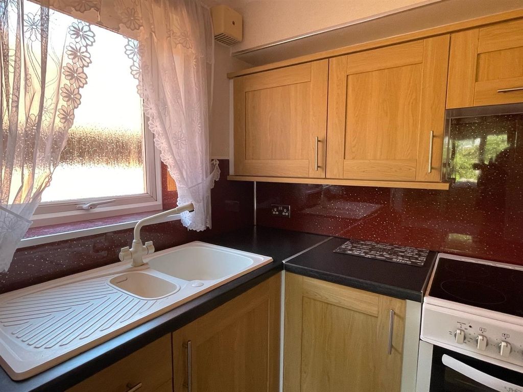 Property photo 2 of 10 Kitchen1.Jpg