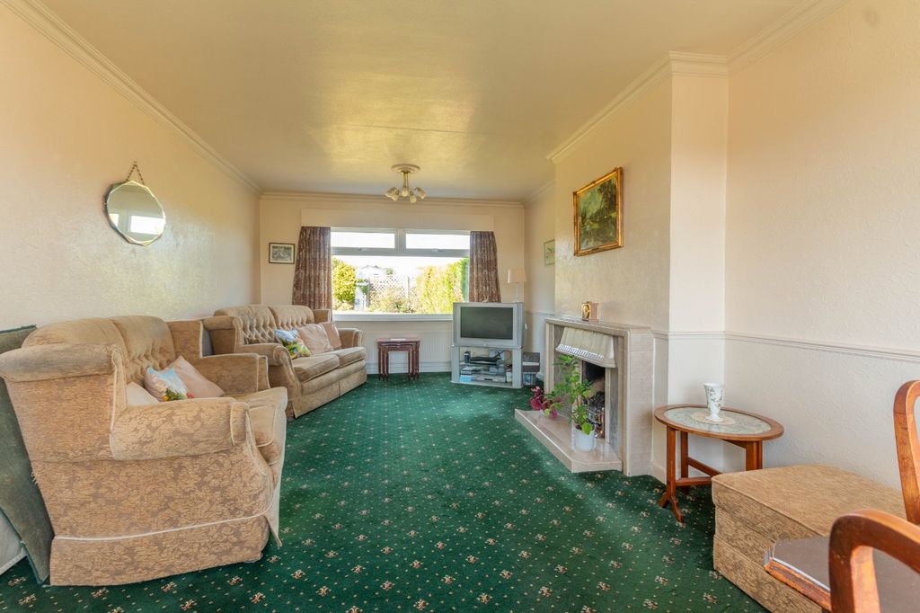 Property photo 2 of 11 Picture No. 02