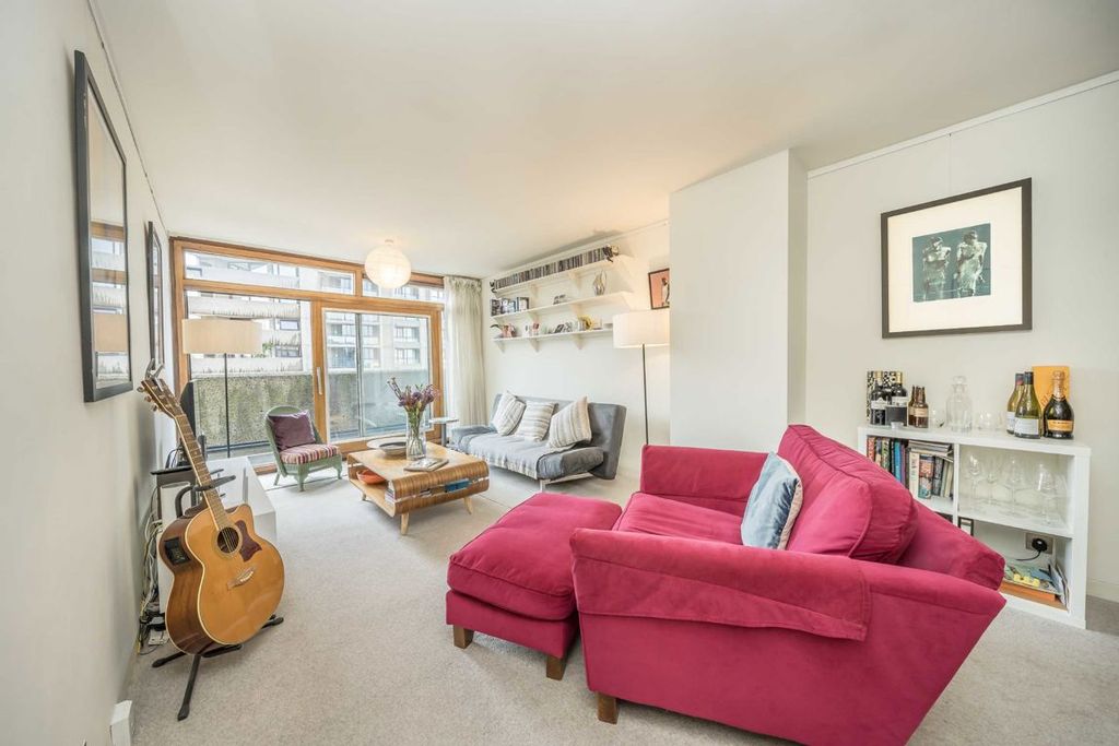 Property photo 2 of 9