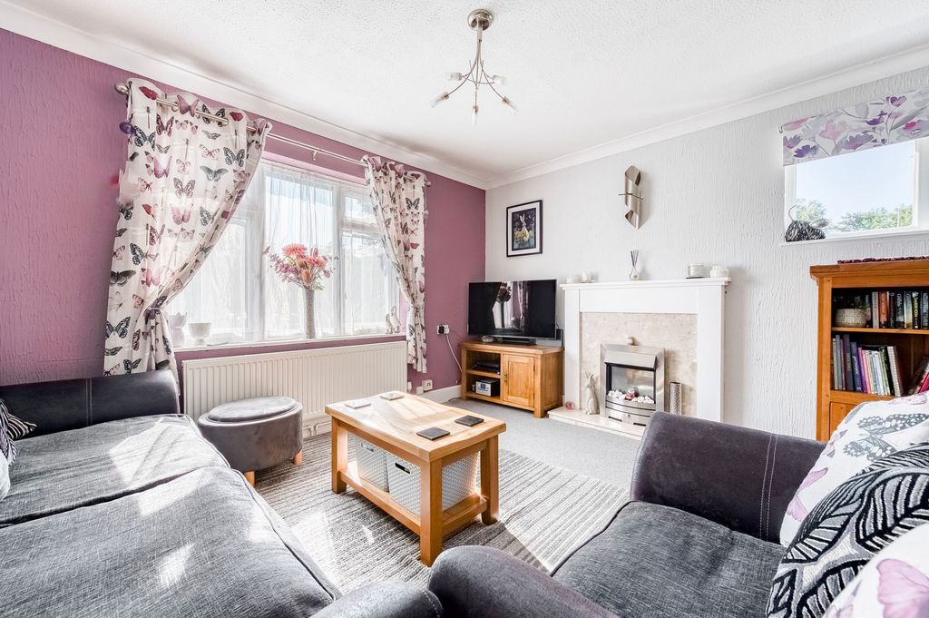 Property photo 2 of 15