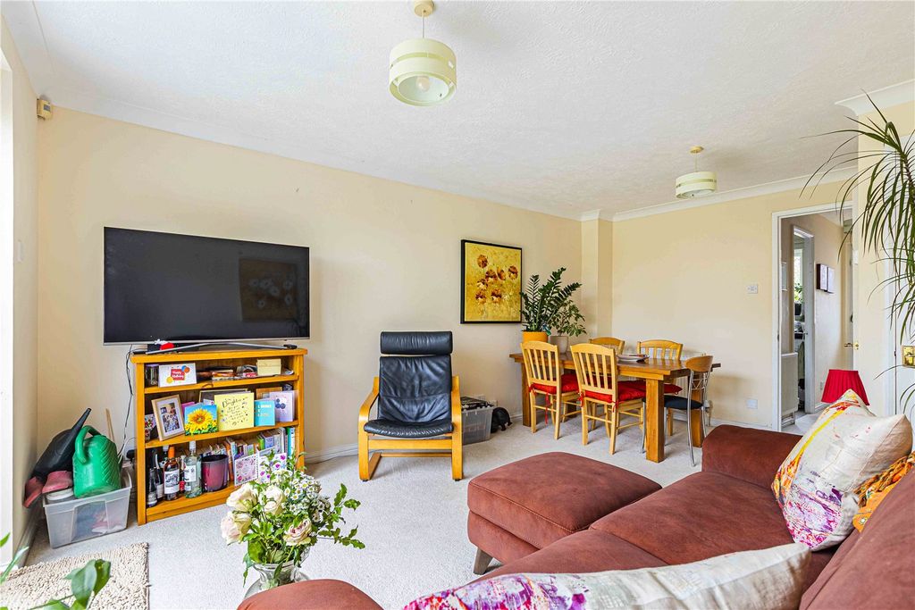 Property photo 3 of 17 Picture 3