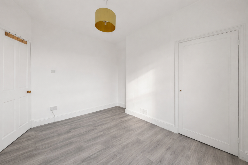 Property photo 2 of 8 2