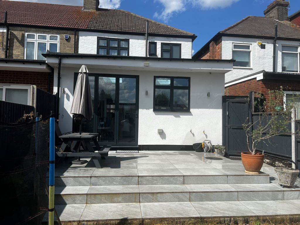 Property photo 1 of 25