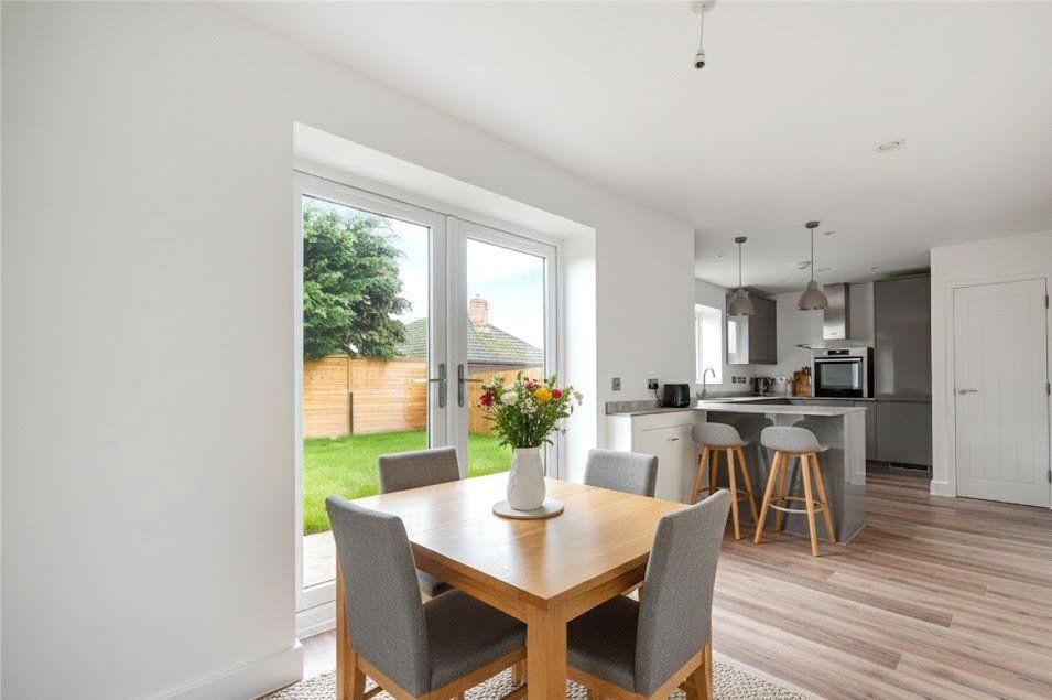 Property photo 2 of 10 Picture No. 35