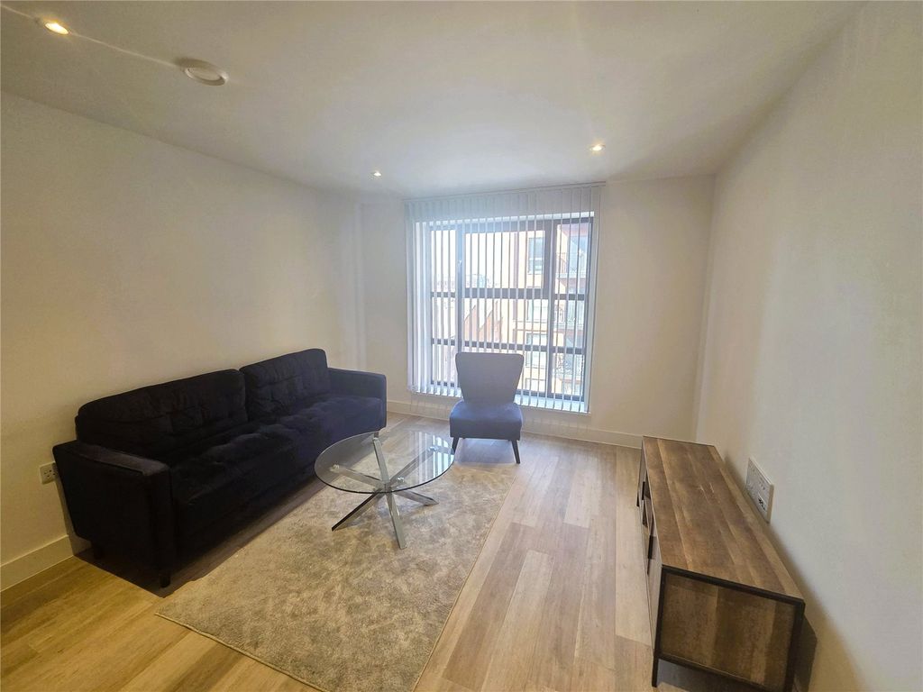Property photo 1 of 6 Living