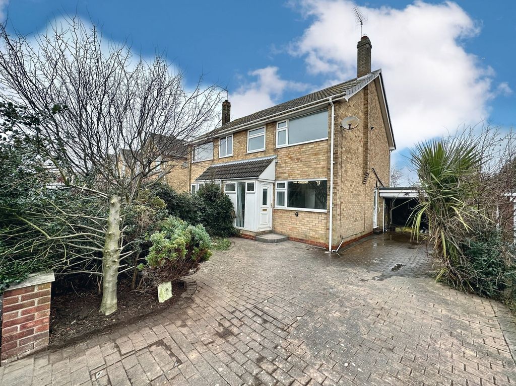 Property photo 1 of 9 External