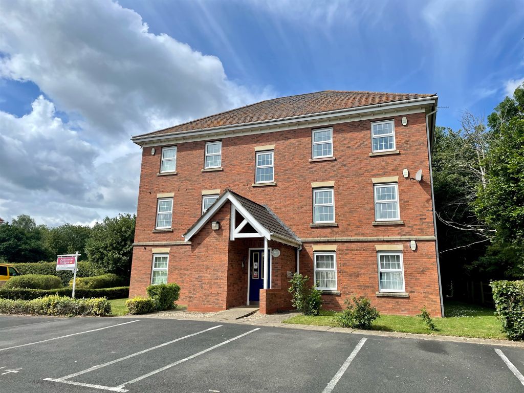 Property photo 1 of 12