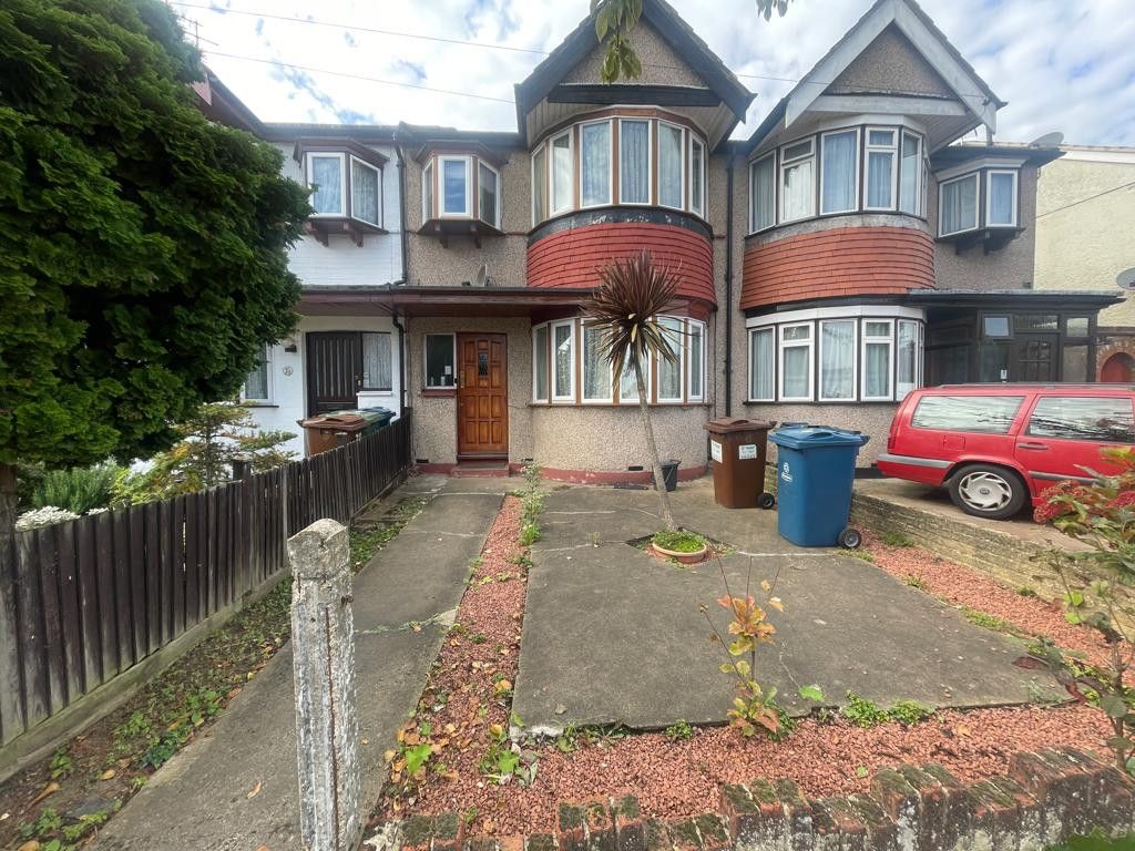 Property photo 1 of 12
