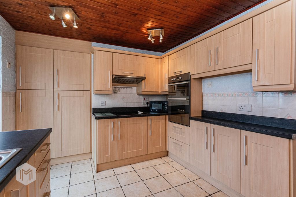 Property photo 3 of 22 Picture No. 15