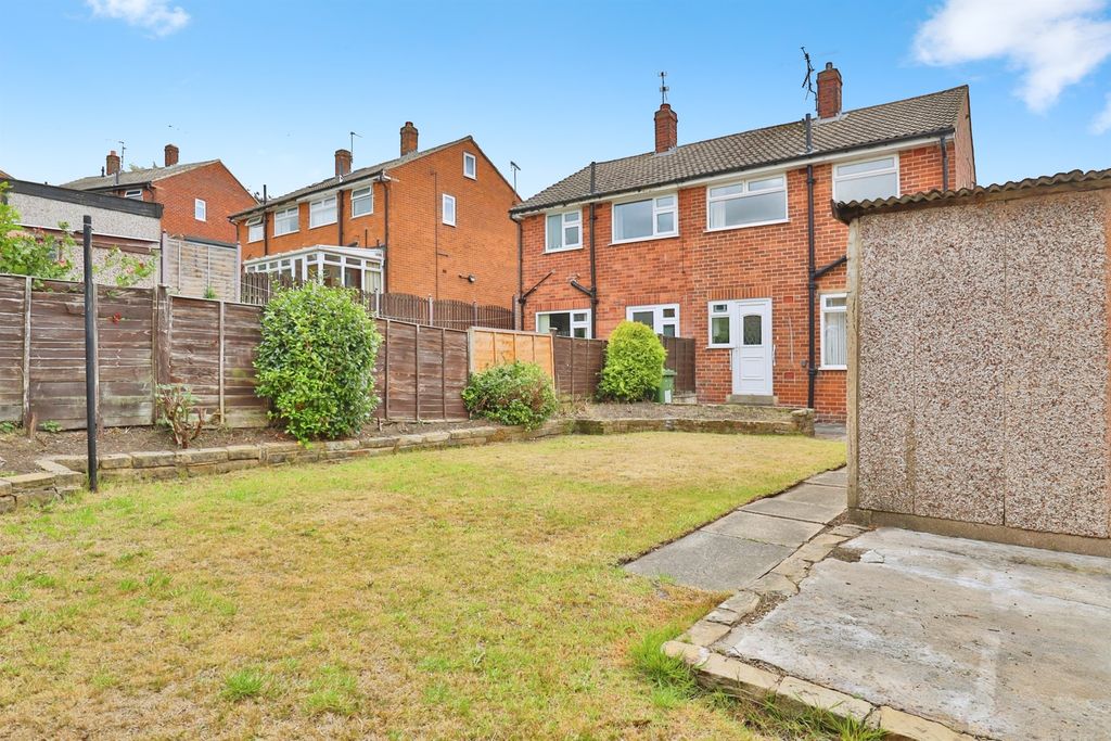 Property photo 2 of 17