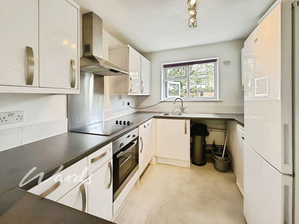 Property photo 2 of 9 Kitchen