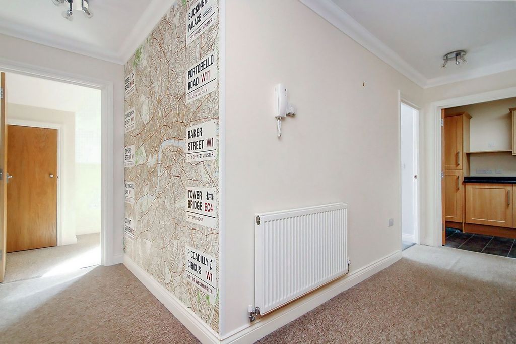 Additional image 4 of 2 bed flat for saleWoodlands Avenue, Rustington, Littlehampton BN16
