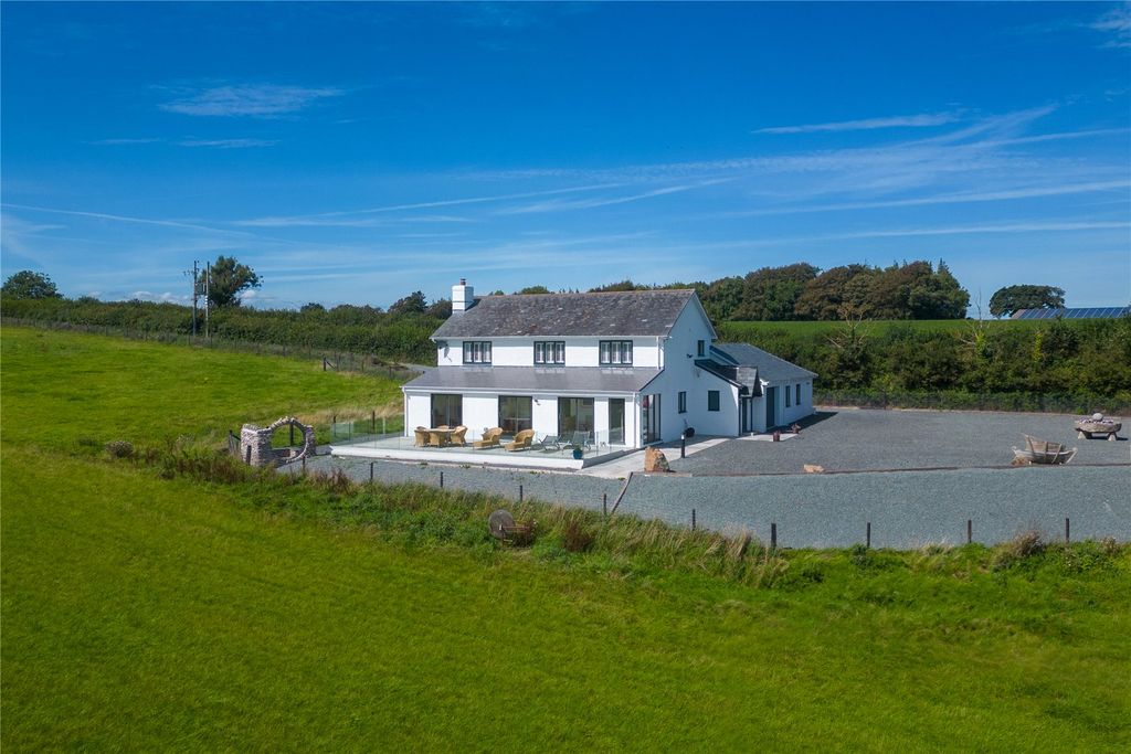 Property photo 3 of 20 Picture No. 02