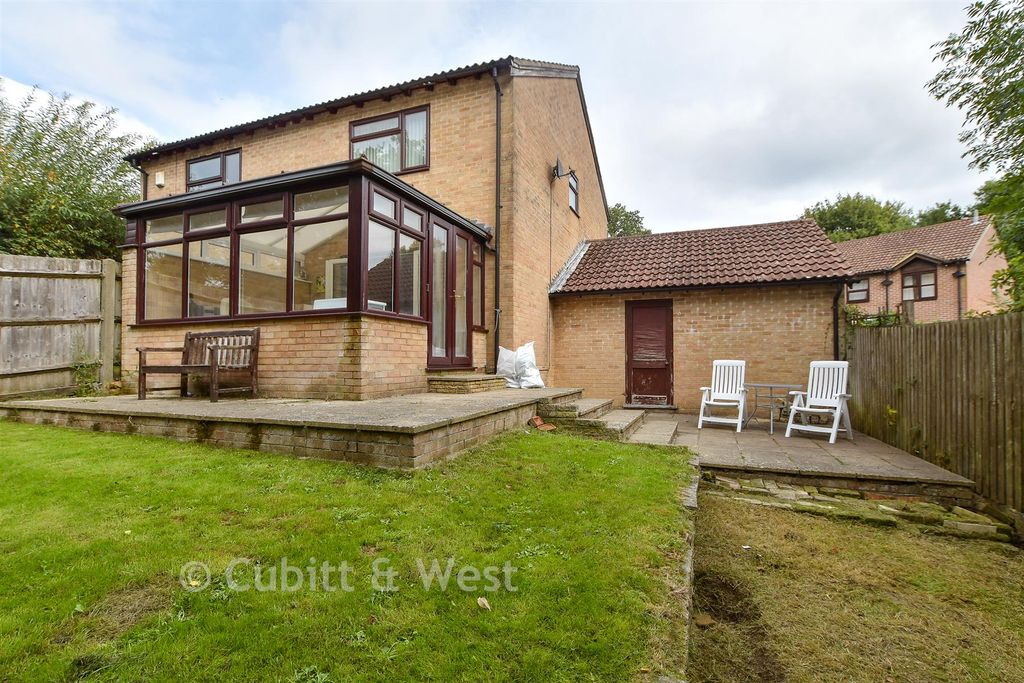 Property photo 1 of 11 Rear Garden