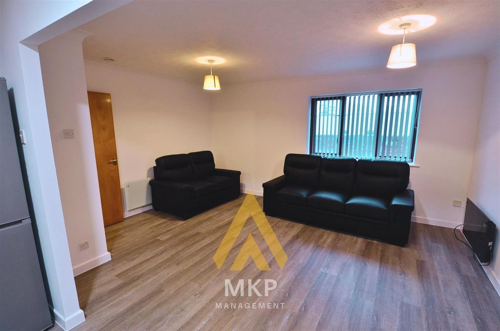 Property photo 1 of 12 6.Png