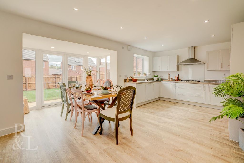 Property photo 2 of 27 Batched (5).Jpg