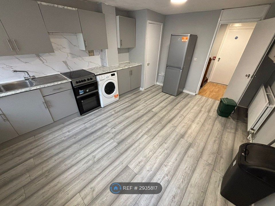 Property photo 1 of 13 Kitchen / Diner