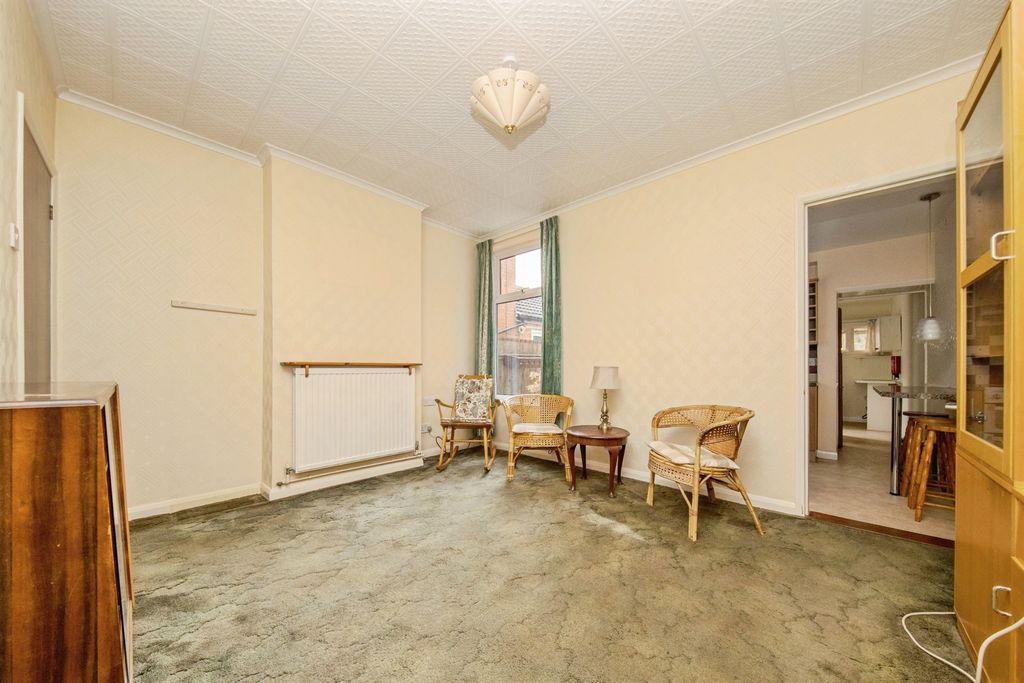 Property photo 3 of 15