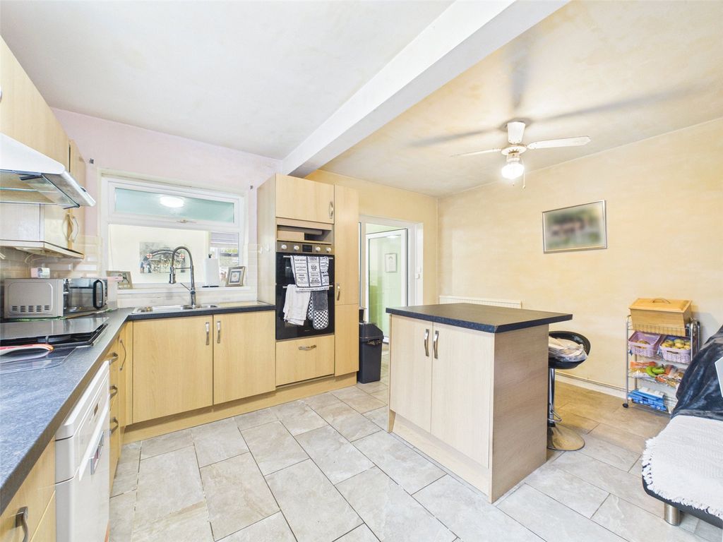 Property photo 2 of 12 Picture No. 07