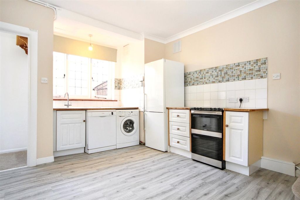 Property photo 3 of 10 Img_7004.Jpg