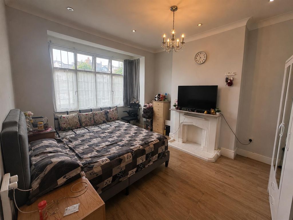 Property photo 2 of 39 The Drive - Reception Room
