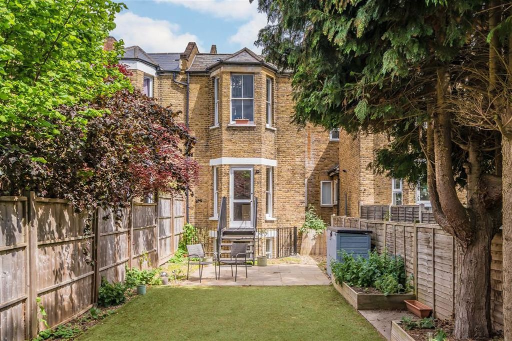 Property photo 1 of 6