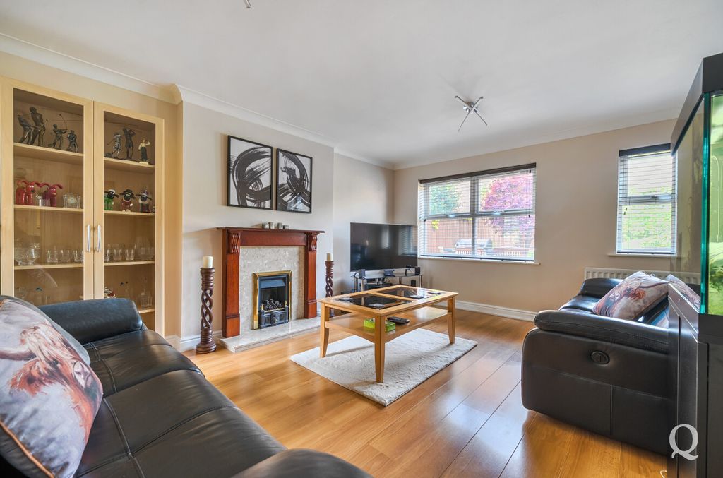 Property photo 2 of 23 8E7d3Dd4-8441-428...