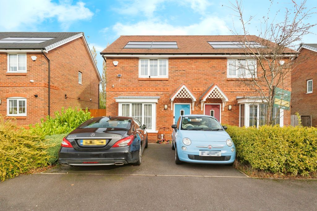 Property photo 1 of 17 Photography
