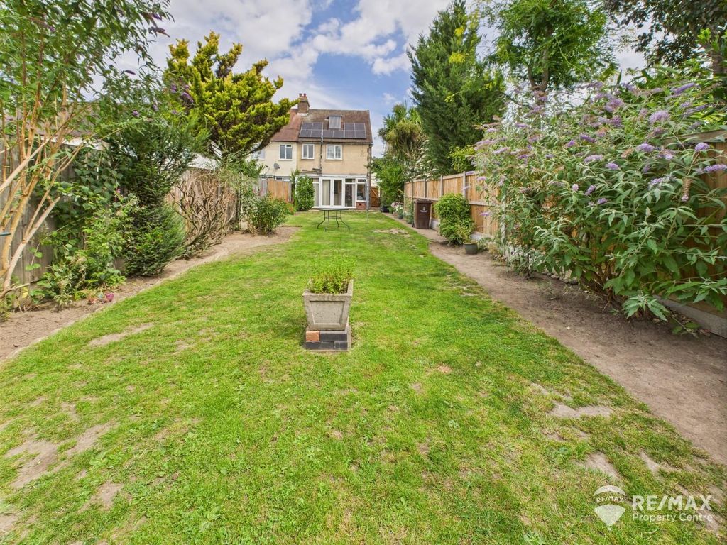 Property photo 2 of 15 Rear Garden 1.Jpg