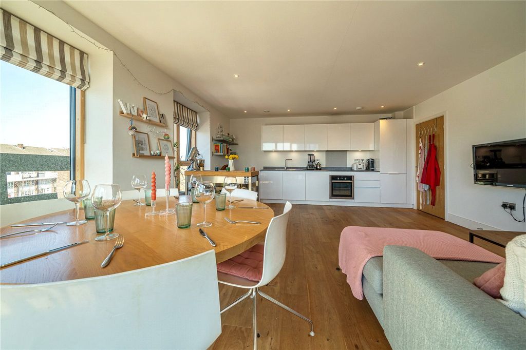 Property photo 1 of 12 Picture No. 06