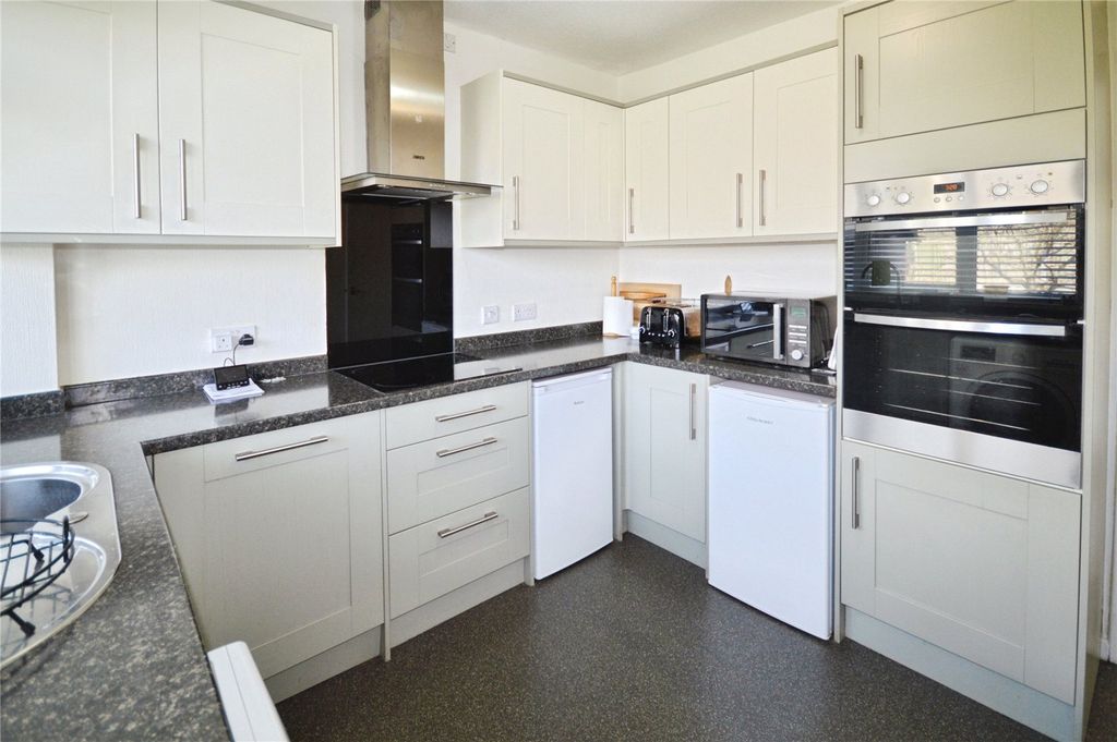 Property photo 2 of 13 Kitchen