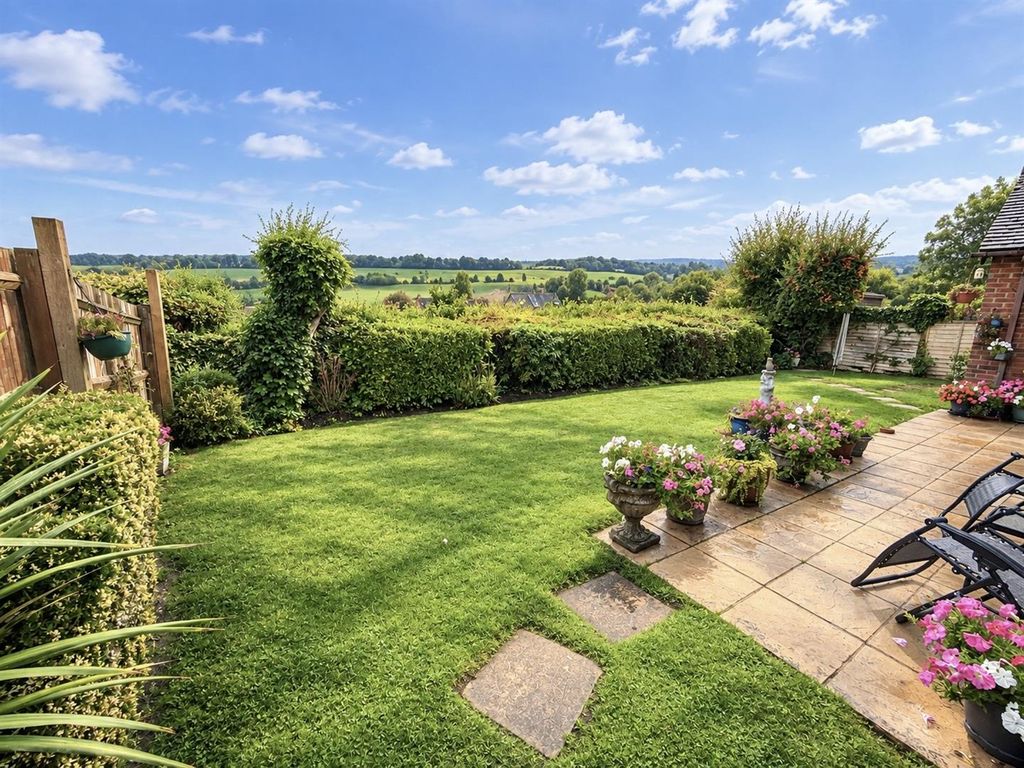 Property photo 2 of 24 93Fdc8Fe-2227-4087-B542-4Abf00B659C2.Jpg