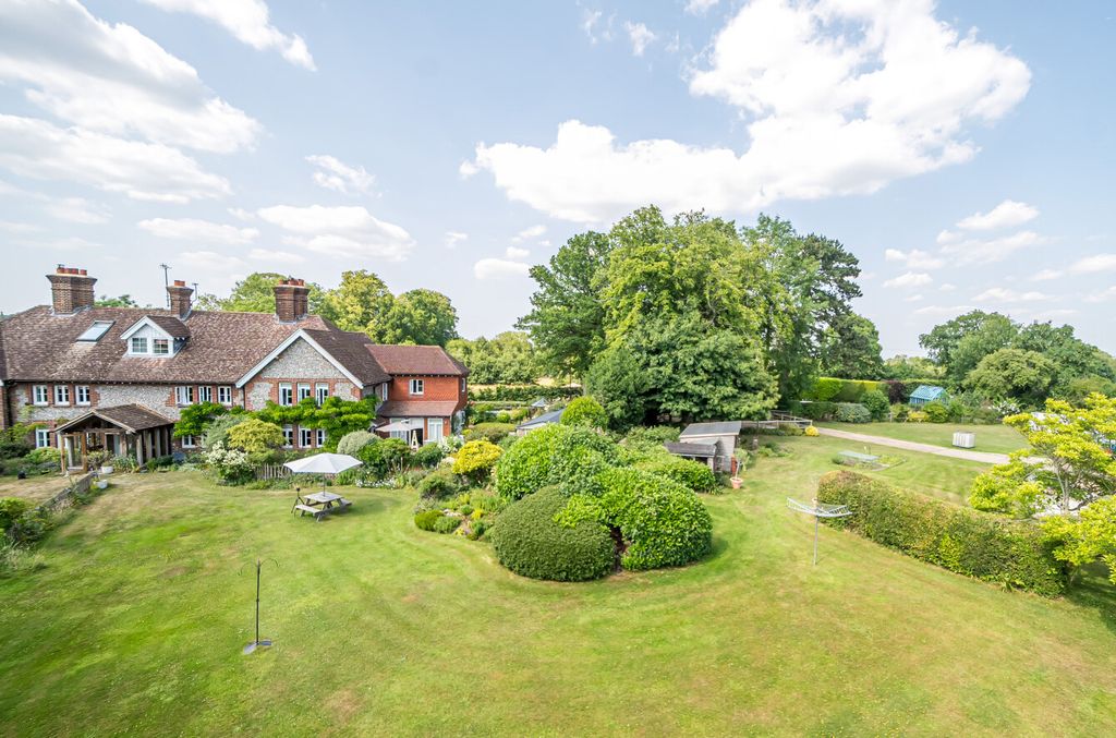 Property photo 1 of 18 1313605-7-68592d7...