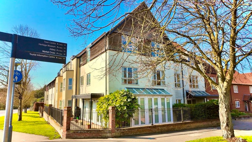 Property photo 1 of 23