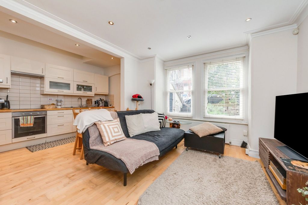 Property photo 2 of 7 Picture No. 02