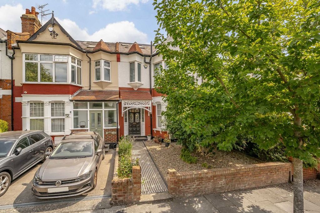 Property photo 1 of 7