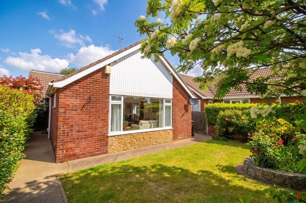 Property photo 2 of 18